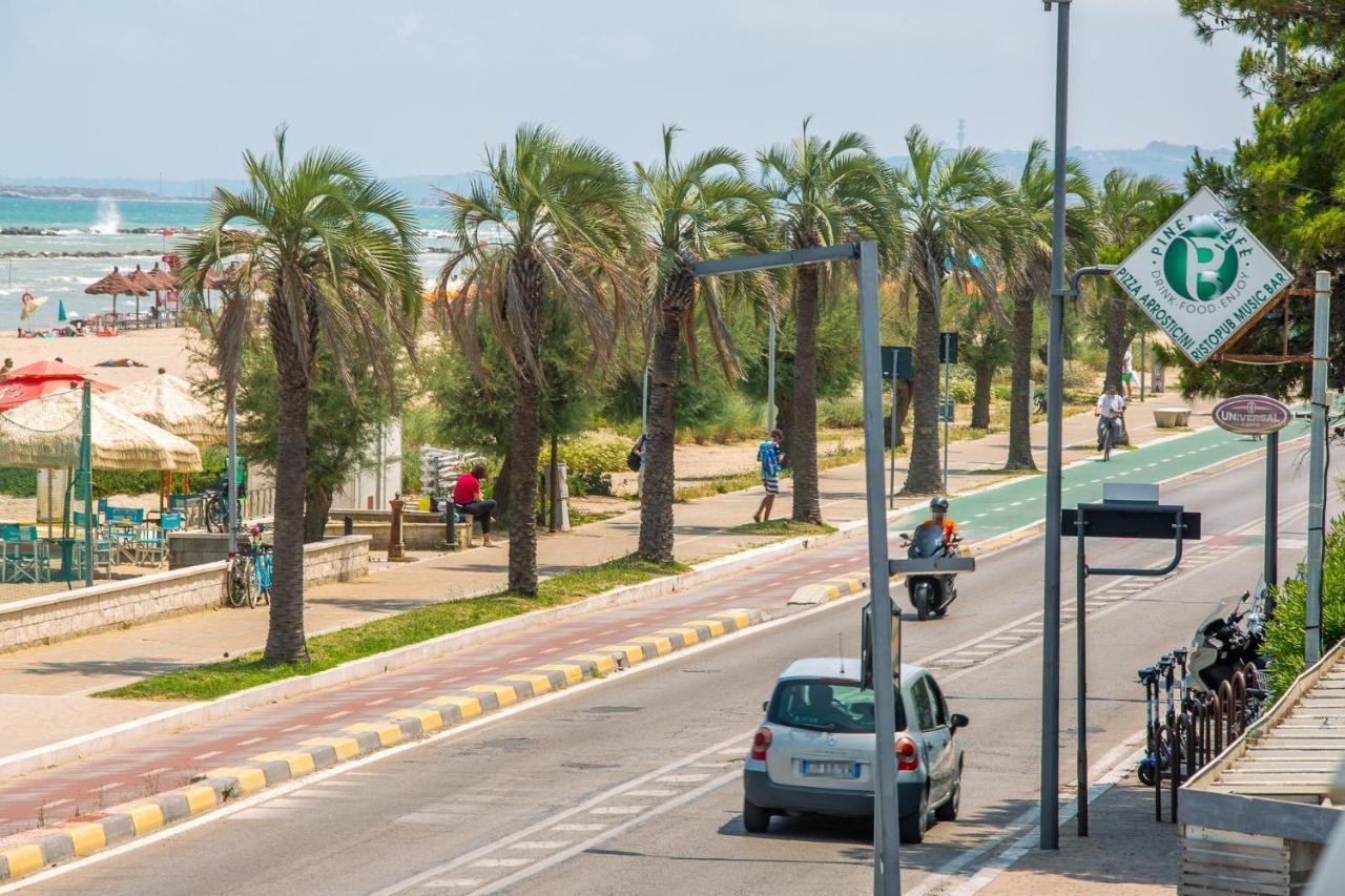 Palm Beach House - Vista Mare Montesilvano Marina Εξωτερικό φωτογραφία