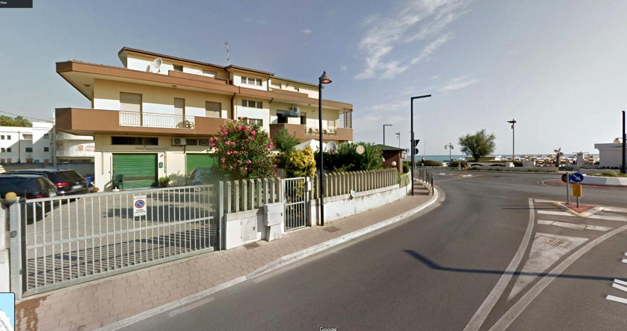 Palm Beach House - Vista Mare Montesilvano Marina Εξωτερικό φωτογραφία